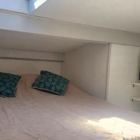 Appartement Meuble Cap D Avec Tres Belle Vue Sur Le Port