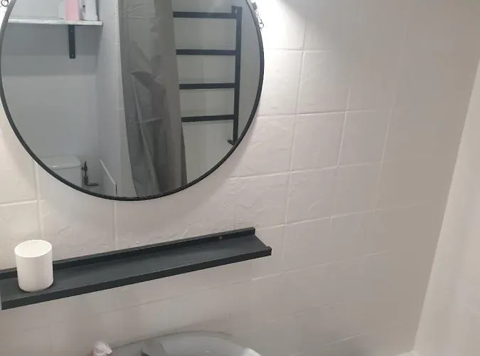 Meuble Cap D Avec Tres Belle Vue Sur Le Port *