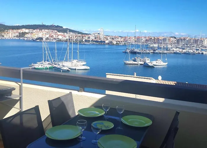 Appartement Meuble Cap D Avec Tres Belle Vue Sur Le Port *